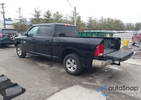 2021 Ram 1500 Classic Slt 4X4 6'4 Box z USA, uszkodzony, nr VIN 1C6RR7TT2MS516843